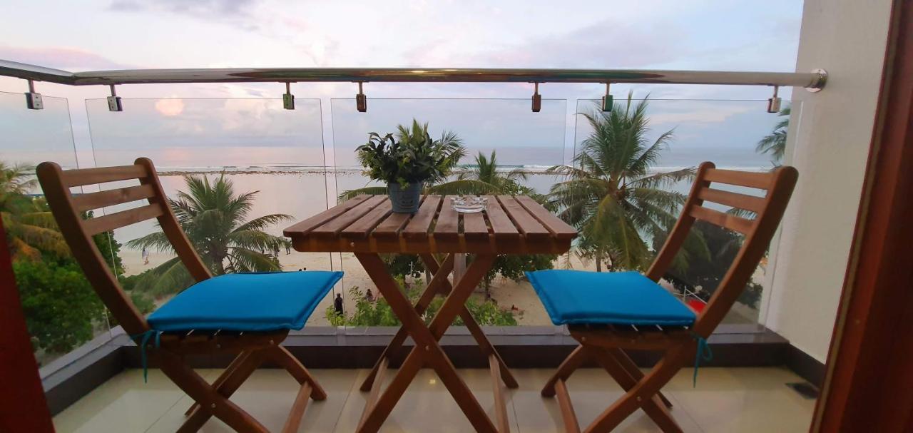 Huvan Beach Hotel At Hulhumalé Exterior foto