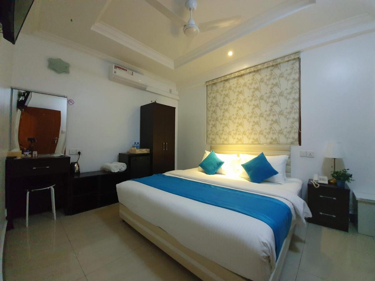 Huvan Beach Hotel At Hulhumalé Exterior foto