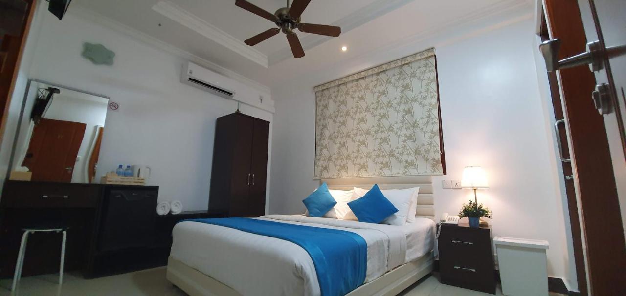 Huvan Beach Hotel At Hulhumalé Exterior foto